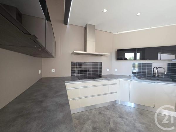 Maison à vendre  4 pièces - 135 m 2   MURET  - 31