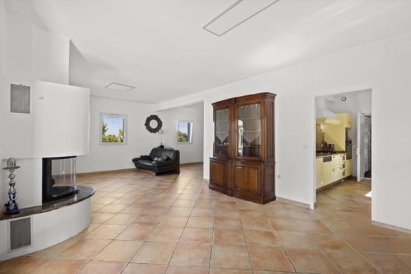 Les baumettes (13009) Villa T5 - 155 m² - Terrain 680 m² avec piscine - La Panouse (Marseille 9e)