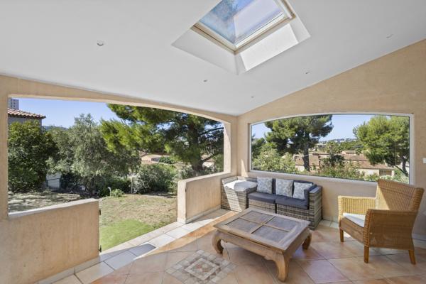 Les baumettes (13009) Villa T5 - 155 m² - Terrain 680 m² avec piscine - La Panouse (Marseille 9e)