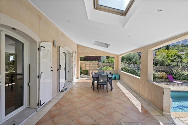 Les baumettes (13009) Villa T5 - 155 m² - Terrain 680 m² avec piscine - La Panouse (Marseille 9e)
