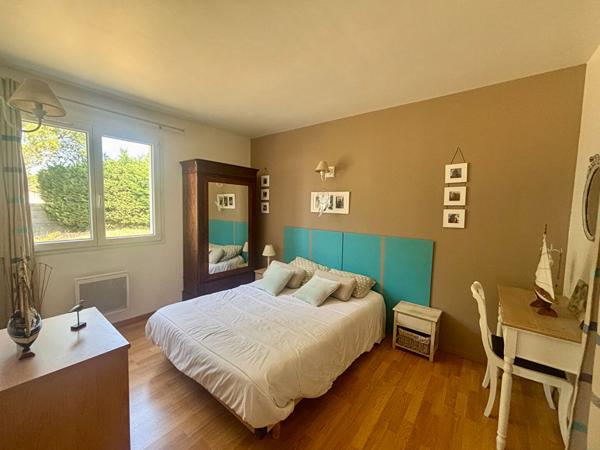 PALAJA ? Maison de plain-pied avec piscine, jardin et vue dégagée sur le clocher