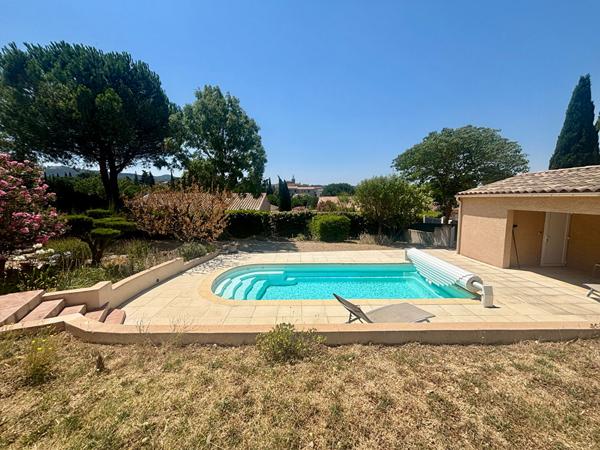 PALAJA ? Maison de plain-pied avec piscine, jardin et vue dégagée sur le clocher