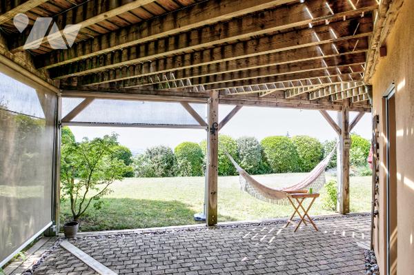 Collonges-sous-Salève : maison familiale  ossature bois de 180 m2 hab avec vue dégagée sur le Jura