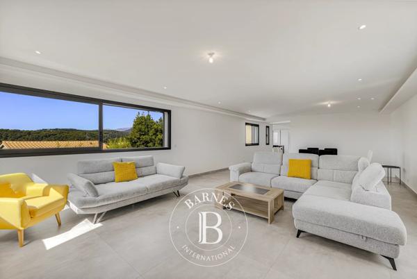 Vence, Villa  225 m² à vendre