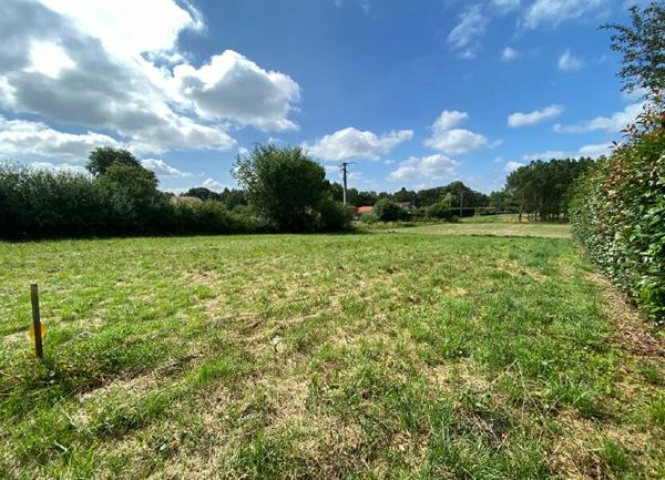 Terrain à vendre    1 137 m2 Aire-sur-l'Adour