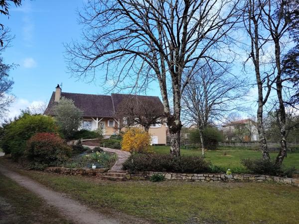 Maison entièrement rénovée avec appartement indépendant
