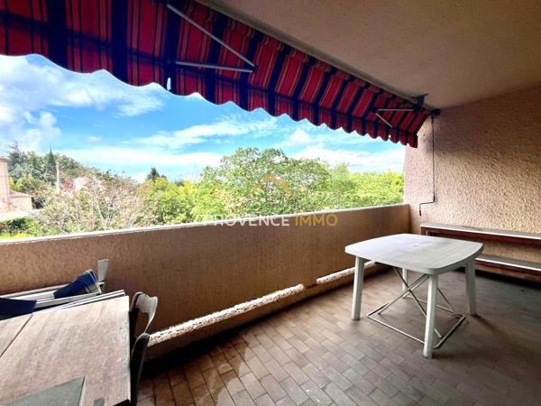 Salon-de-Provence (13300) Appartement de Type 3 avec terrasse, garage, parking et cave !