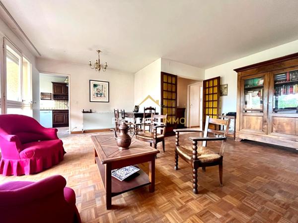 Salon-de-Provence (13300) Appartement de Type 3 avec terrasse, garage, parking et cave !