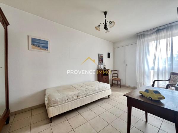 Salon-de-Provence (13300) Appartement de Type 3 avec terrasse, garage, parking et cave !