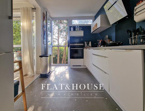 T3 | 2 chambres | lumineux | RAVALEMENT PAYÉ PAR LE VENDEUR | DPE D | entièrement rénové