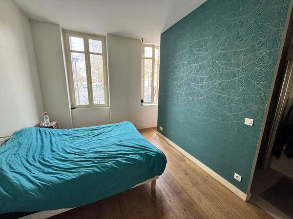 33100 BORDEAUX BASTIDE- Appartement/ Local professionnel 2 pièces + parking  à vendre
