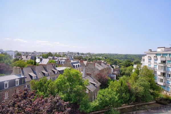 VENTE - SAINT-BRIEUC QUARTIER SAINT-MICHEL APPARTEMENT 3 CHAMBRES DERNIER ETAGE