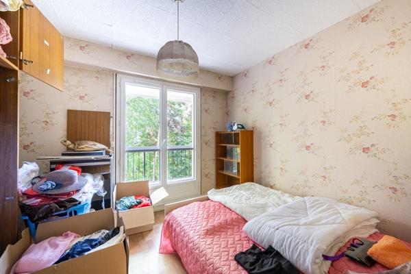 APPARTEMENT TROIS CHAMBRES GRANDE TERRASSE !