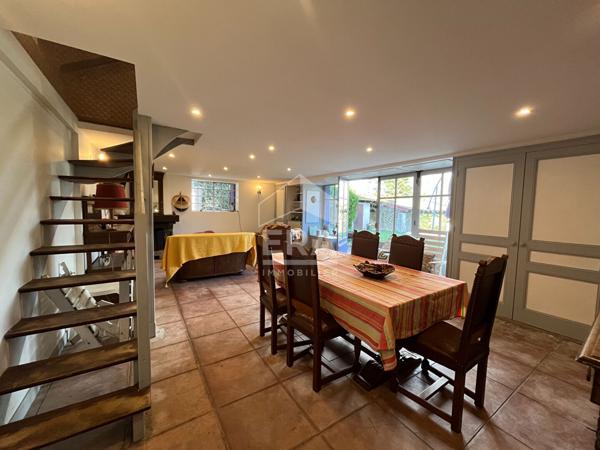 Maison Villieu Loyes Mollon 5 pièce(s) 171 m2