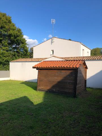 Maison 4 chambres 150m2 Jardin 418m2