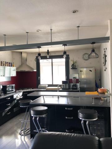 Maison 4 chambres 150m2 Jardin 418m2