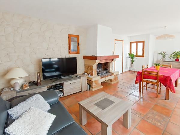 Maison sur sous-sol total à ETRECHY