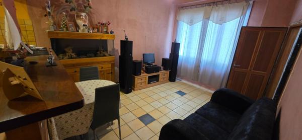 Immeuble de 108 m² - 3 appartements -Centre ville Montélimar