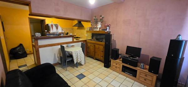 Immeuble de 108 m² - 3 appartements -Centre ville Montélimar