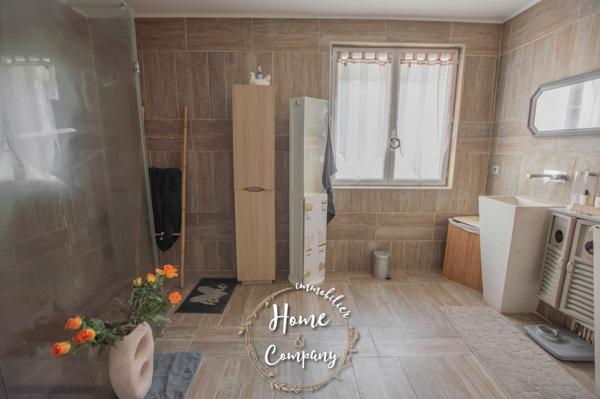 Maison 6 pièce(s) 4 chambre(s) 176.71 m²