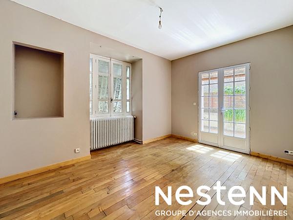 Opportunité ! Appartement spacieux - 107 m² avec terrasse ! Pont-de-Veyle centre.