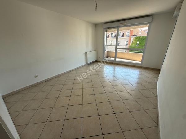 Appartement Villeurbanne REPUBLIQUE / T2 - Balcon à vivre - Garage en SUS