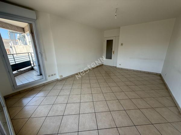 Appartement Villeurbanne REPUBLIQUE / T2 - Balcon à vivre - Garage en SUS