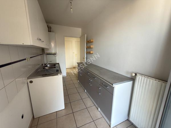 Appartement Villeurbanne REPUBLIQUE / T2 - Balcon à vivre - Garage en SUS
