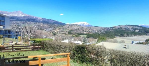 Pavillon avec vue exceptionnelle sur la baie Saint-Michel et le lac de Serre-Ponçon – Chorges (05230)