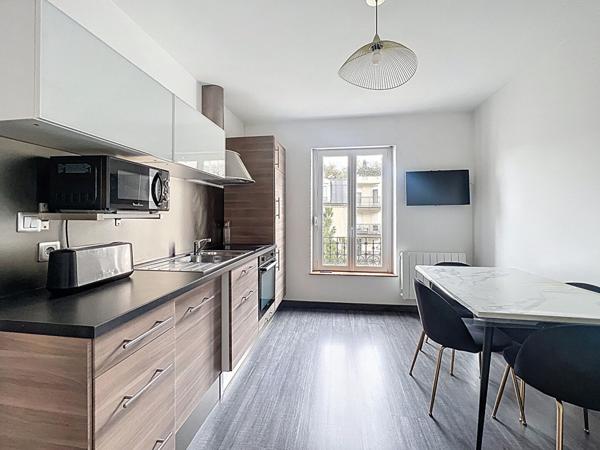 Appartement Suresnes 2 pièce(s) 30 m2