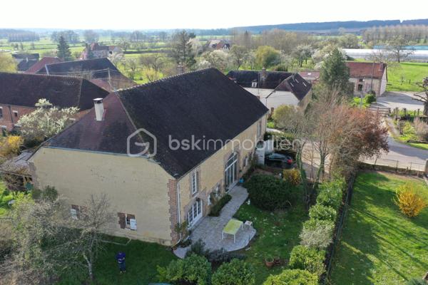 Corps de ferme de 223 m²