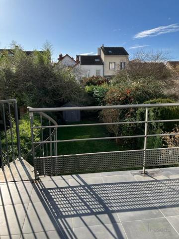 Maison à SURESNES (92150)