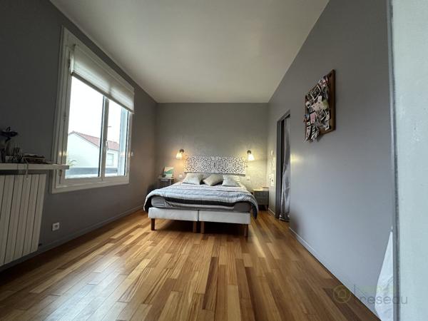 Maison à SURESNES (92150)