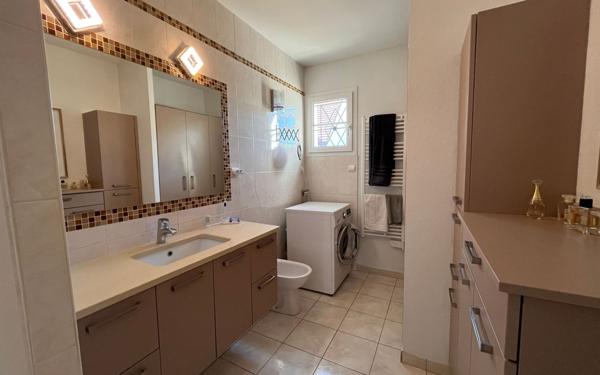 Maison à vendre    4 pièces • 112 m2 Saint-Denis-en-Val