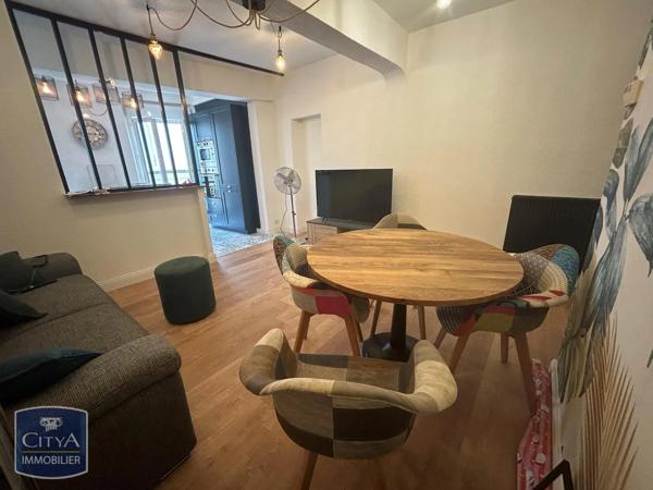 Appartement à louer 2 pièces 47.1m² Agen (47000)