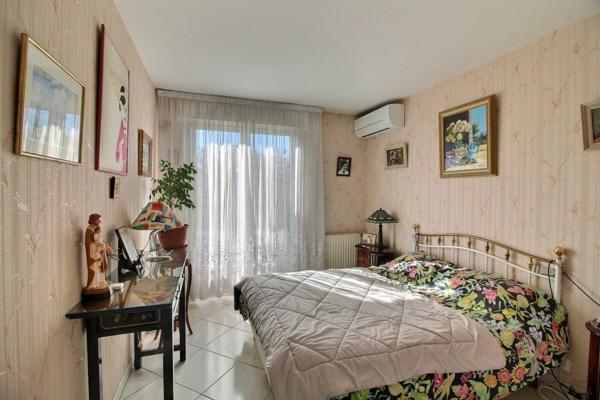 Appartement à vendre    4 pièces • 110 m2 Marseille 6