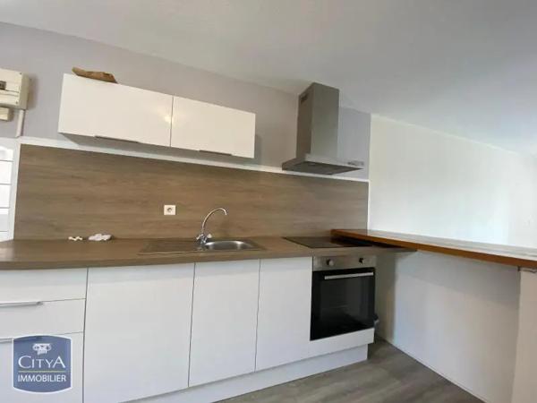 Appartement à louer 1 pièce 38.3m² Crêches-sur-Saône (71680)