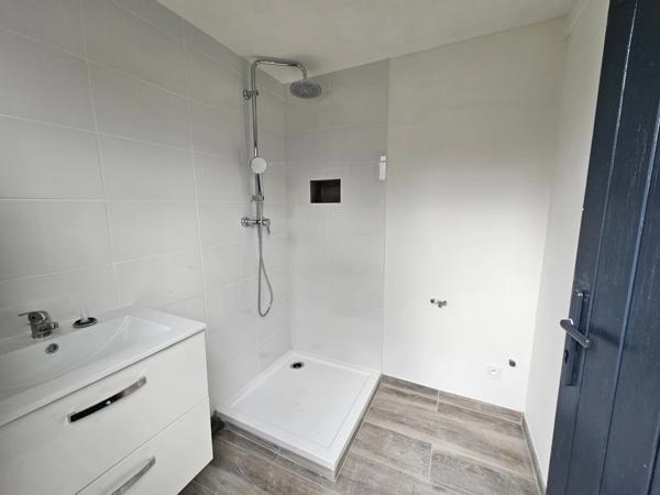 LE CENDRE – Maison familiale rénovée avec 5 chambres, garage de 98 m² et jardin intime