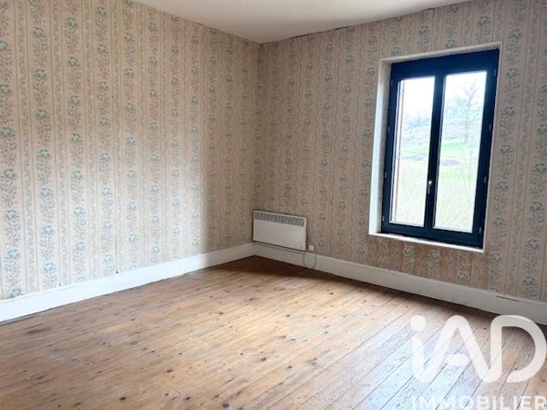 Location maison 4 pièces 121 m² Bézenet
