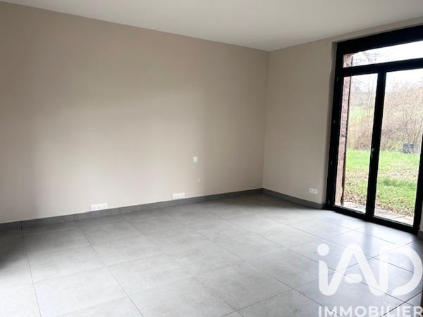 Location maison 4 pièces 121 m² Bézenet