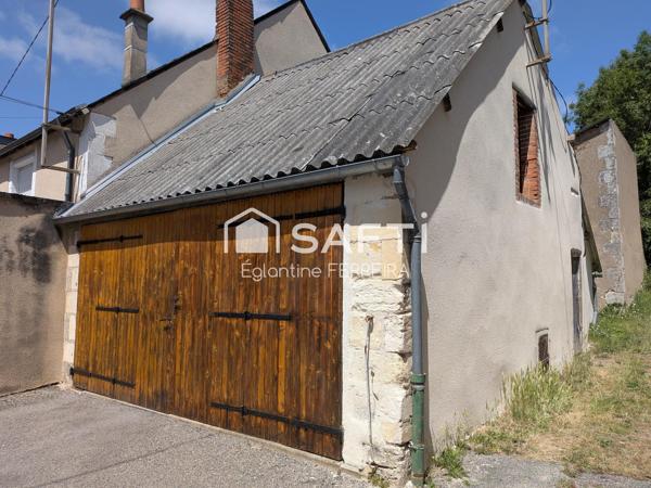 ISSOUDUN, MAISON DE VILLE T4 AVEC JARDIN, DEPENDANCE ET GARAGE 2 VEHICULES.