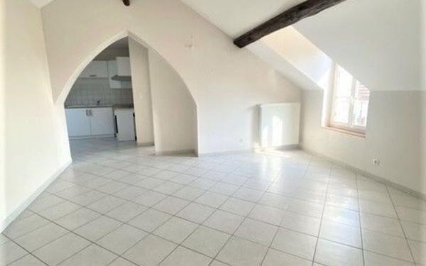 Appartement à louer    3 pièces •  Vaux-sur-Seine