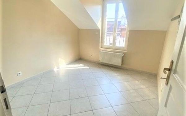 Appartement à louer    3 pièces •  Vaux-sur-Seine