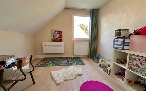 Maison à vendre    9 pièces •  Mennecy