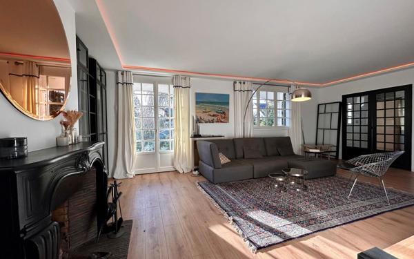 Maison à vendre    9 pièces •  Mennecy