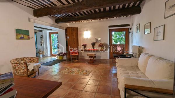 Bastide de 340 m²