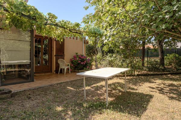 Maison
         6 pièces
        - 120 m² Exclusivité 500 000 € *