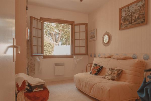 Maison
         6 pièces
        - 120 m² Exclusivité 500 000 € *