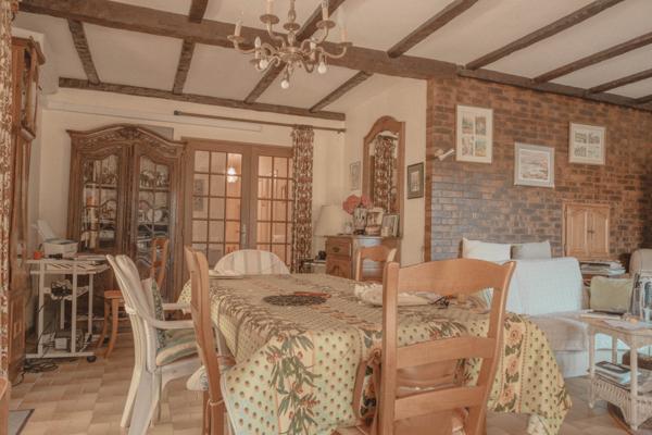 Maison
         6 pièces
        - 120 m² Exclusivité 500 000 € *