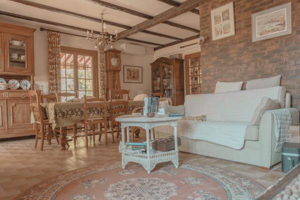 Maison
         6 pièces
        - 120 m² Exclusivité 500 000 € *